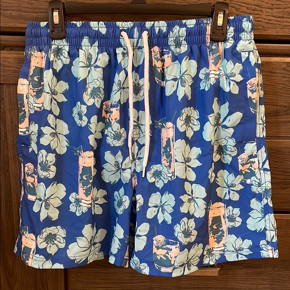 Southern Proper Blue and White Swim Trunks Tropical Floral size medium